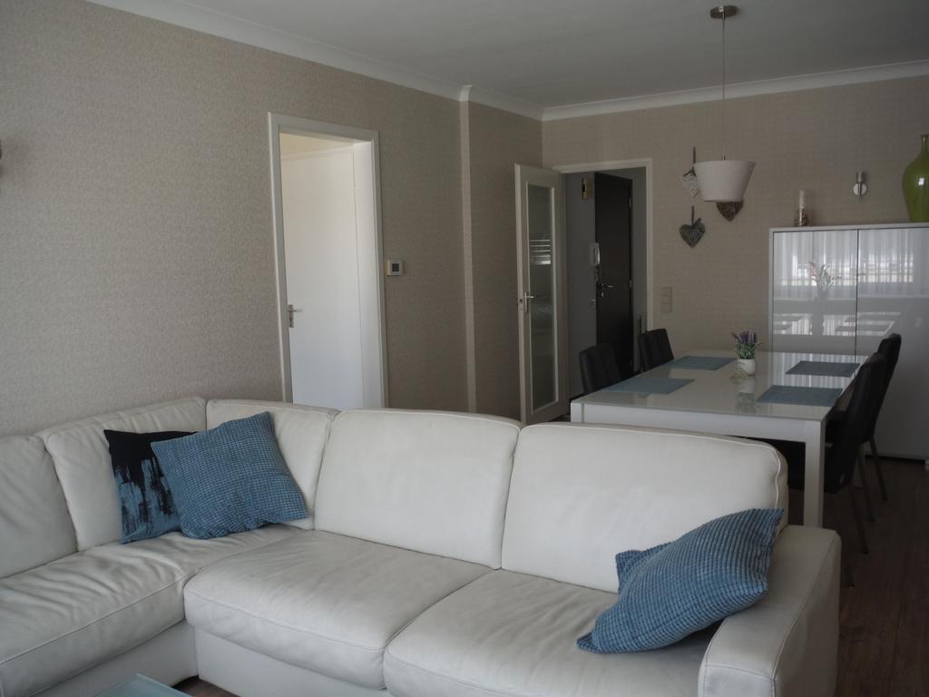 Iris Apartment *