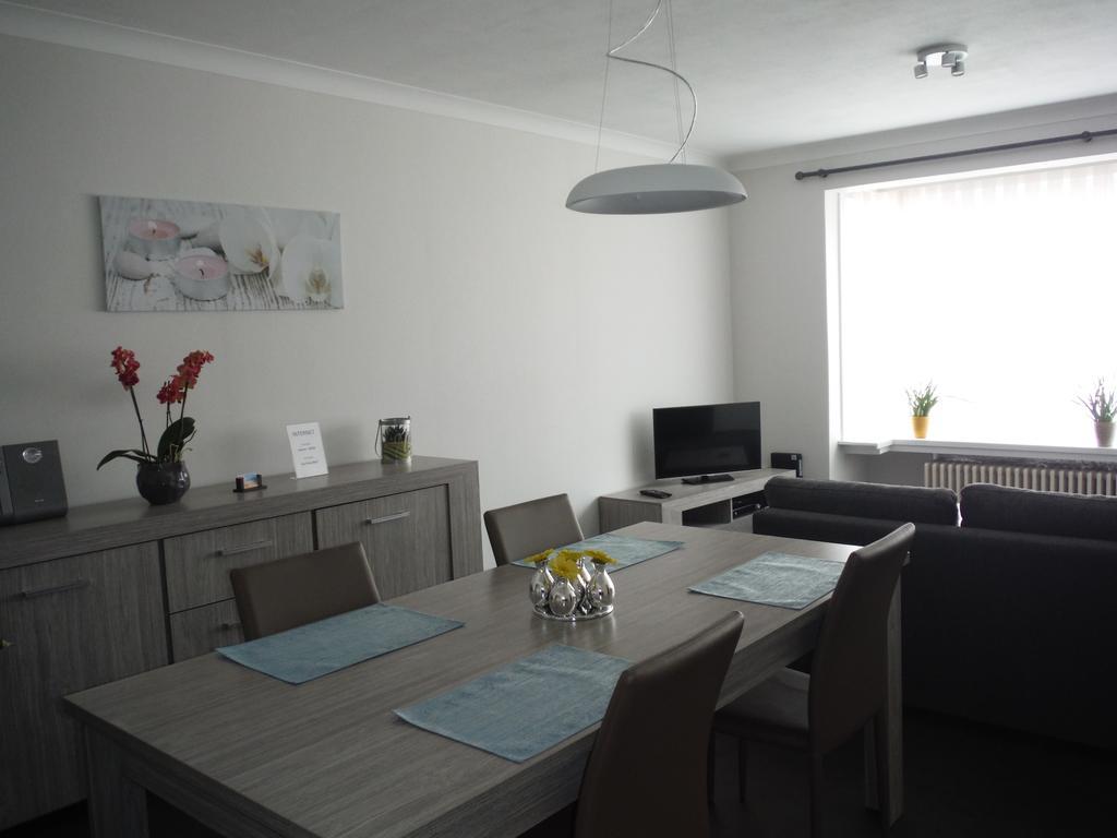 Iris Apartment